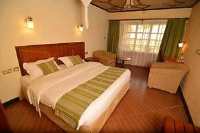 Mara Sun Lodge