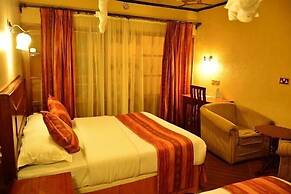 Mara Sun Lodge