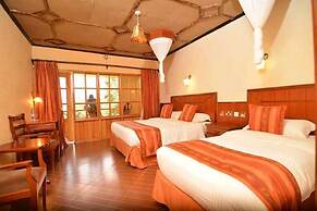 Mara Sun Lodge