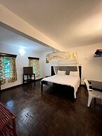 The New Big Tree Beach Resort