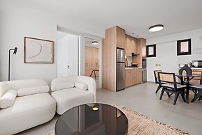 Finikoudes Marina View 102
