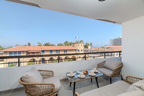 Finikoudes Marina View 102
