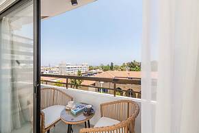 Finikoudes Marina View 202