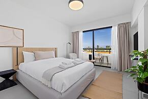Finikoudes Marina View 202