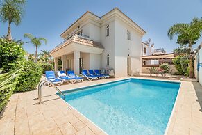 Villa Lindo in Protaras