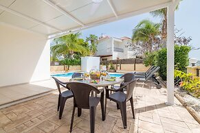 Pernera Blue Villa in Protaras