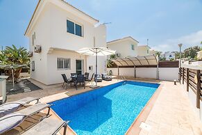 Villa Amesta in Protaras