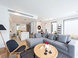 Azure Seaview - Amber Villa