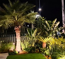 By The Beach - Emerald Seaview Villa