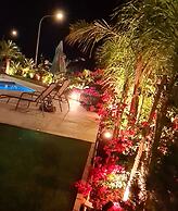 By The Beach - Emerald Seaview Villa