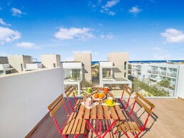 Azure Seaview - Garnet Villa