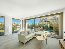 Azure Seaview - Garnet Villa