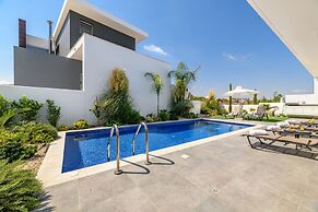 Olivine Waves Villa in Protaras