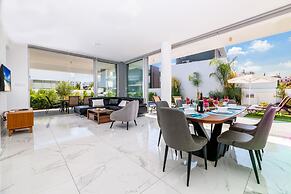 Olivine Waves Villa in Protaras