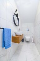 By The Beach - Royal Sapphire Villa