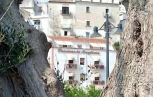 La Scogliera Mare & Relax