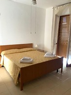 La Scogliera Mare & Relax