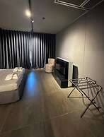 MARI Luxury Rooms and Suites