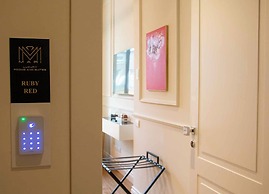MARI Luxury Rooms and Suites