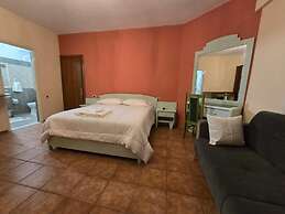 Olivet Hotel