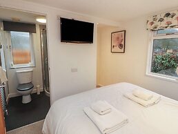 Dovedale Lodge