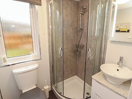 Dovedale Lodge