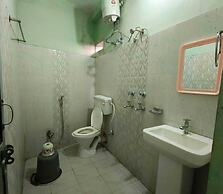 Hotel J B Palace