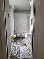 GUESTHOUSE 73