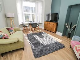 Flat 1A, Mona House