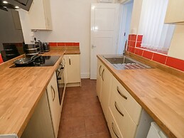 Flat 1A, Mona House