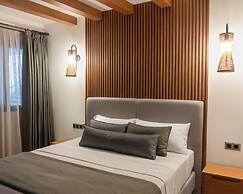 EDRA HOUSE