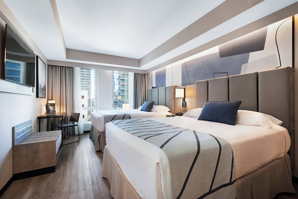 Hotel Riu Plaza Toronto