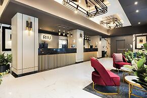 Hotel Riu Plaza Toronto