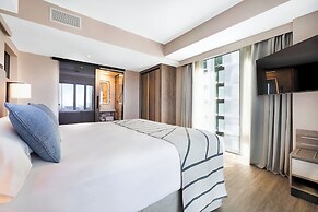 Hotel Riu Plaza Toronto