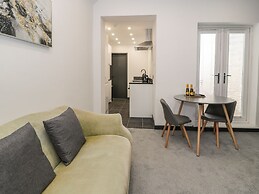 Flat 1, Mona House