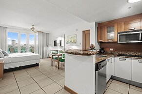 Oceanfront Loft Historic San Juan Terrace