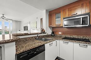 Oceanfront Loft Historic San Juan Terrace