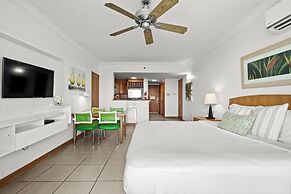 Oceanfront Loft Historic San Juan Terrace