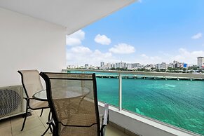 Oceanfront Loft Historic San Juan Terrace