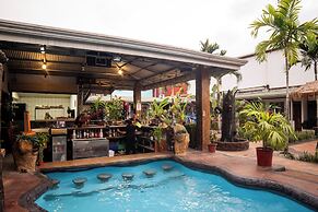 Arenal Hostel Resort