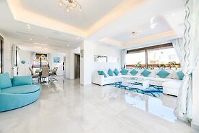 Serenity Seafront Villa