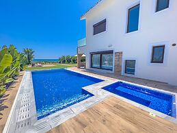 Serenity Seafront Villa