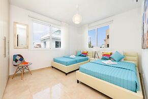 Green Bay Villa 16 in Protaras