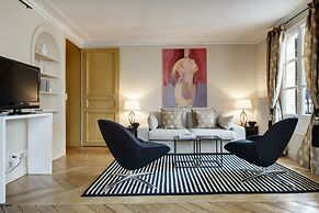 Paris Louvre Elegant residence