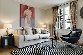 Paris Louvre Elegant residence