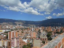 Penthouse Rooftop  Gem in the Laureles