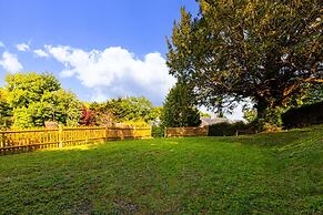 Honeypot Cottage - From 500 Per Night
