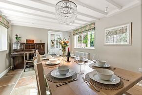 Honeypot Cottage - From 500 Per Night
