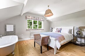 Honeypot Cottage - From 500 Per Night