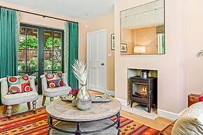 Honeypot Cottage - From 500 Per Night